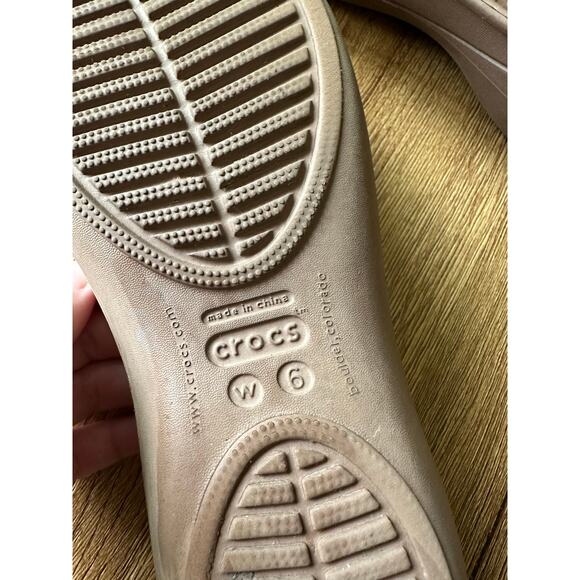 Crocs Tan Malinda Women's Flats Size 6 - Picture 3 of 6